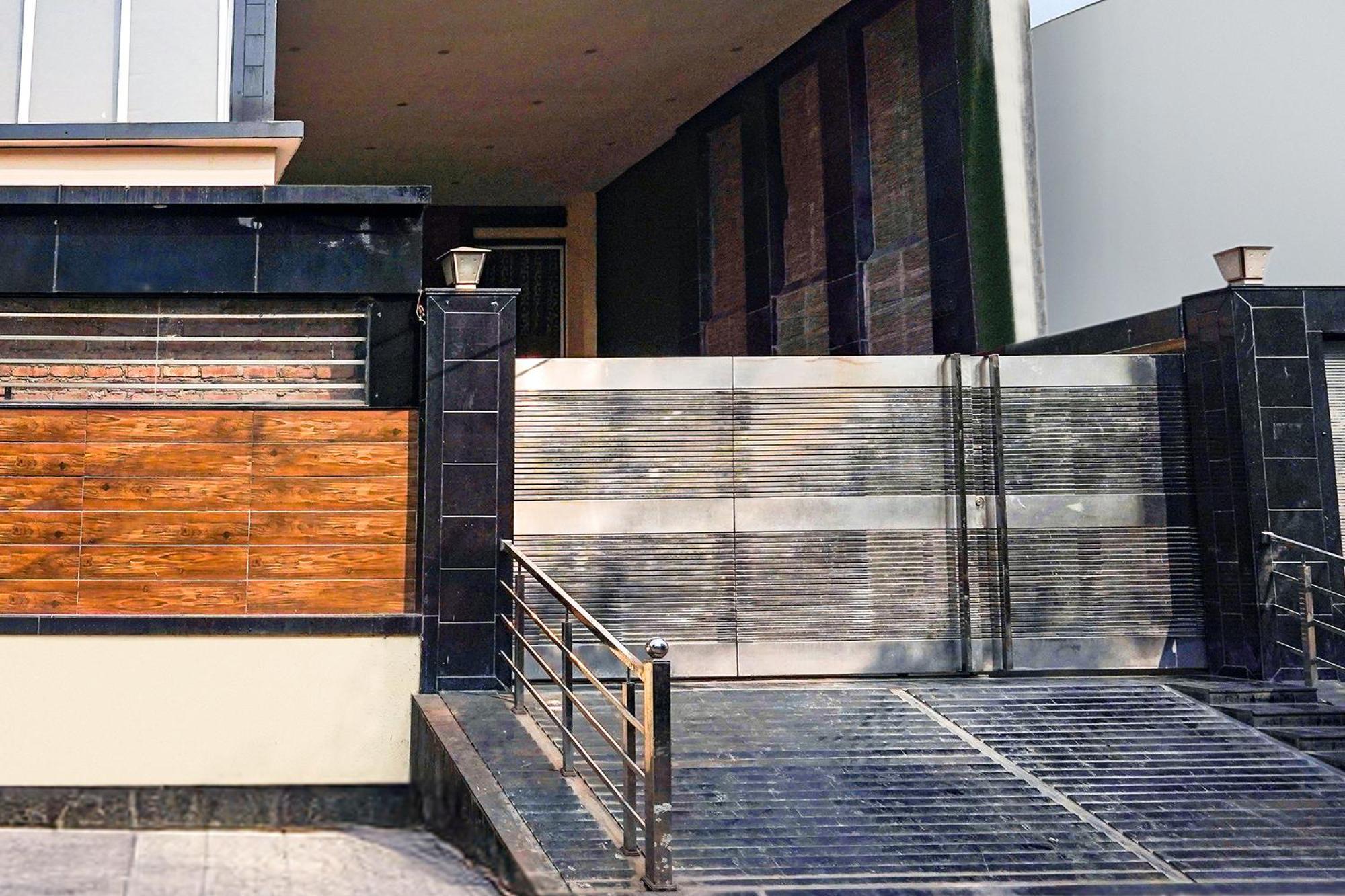 Fabhotel Villa De Benares Екстериор снимка