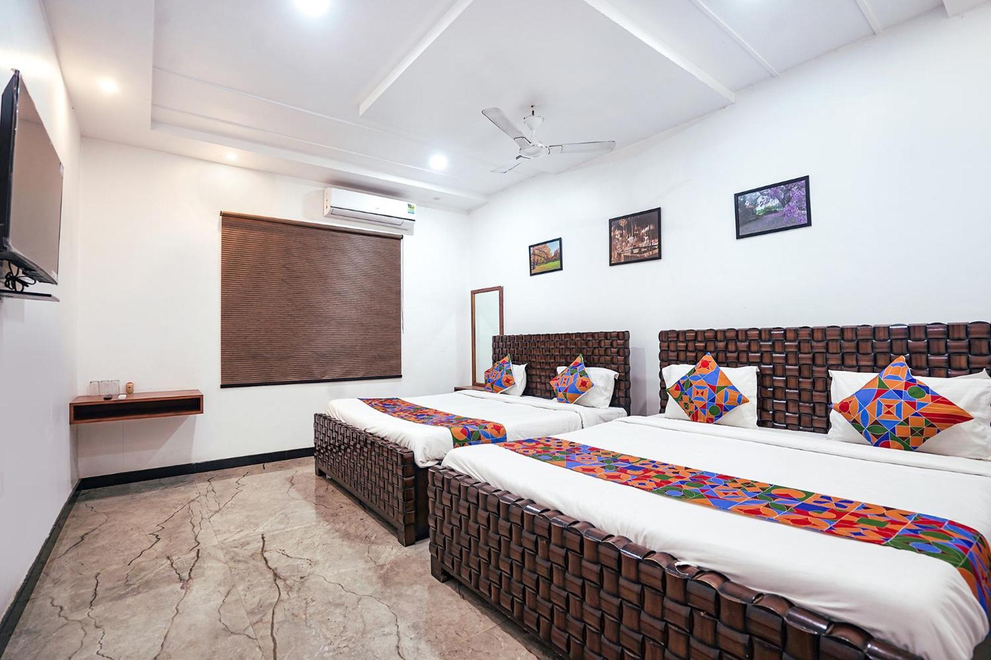 Fabhotel Villa De Benares Екстериор снимка