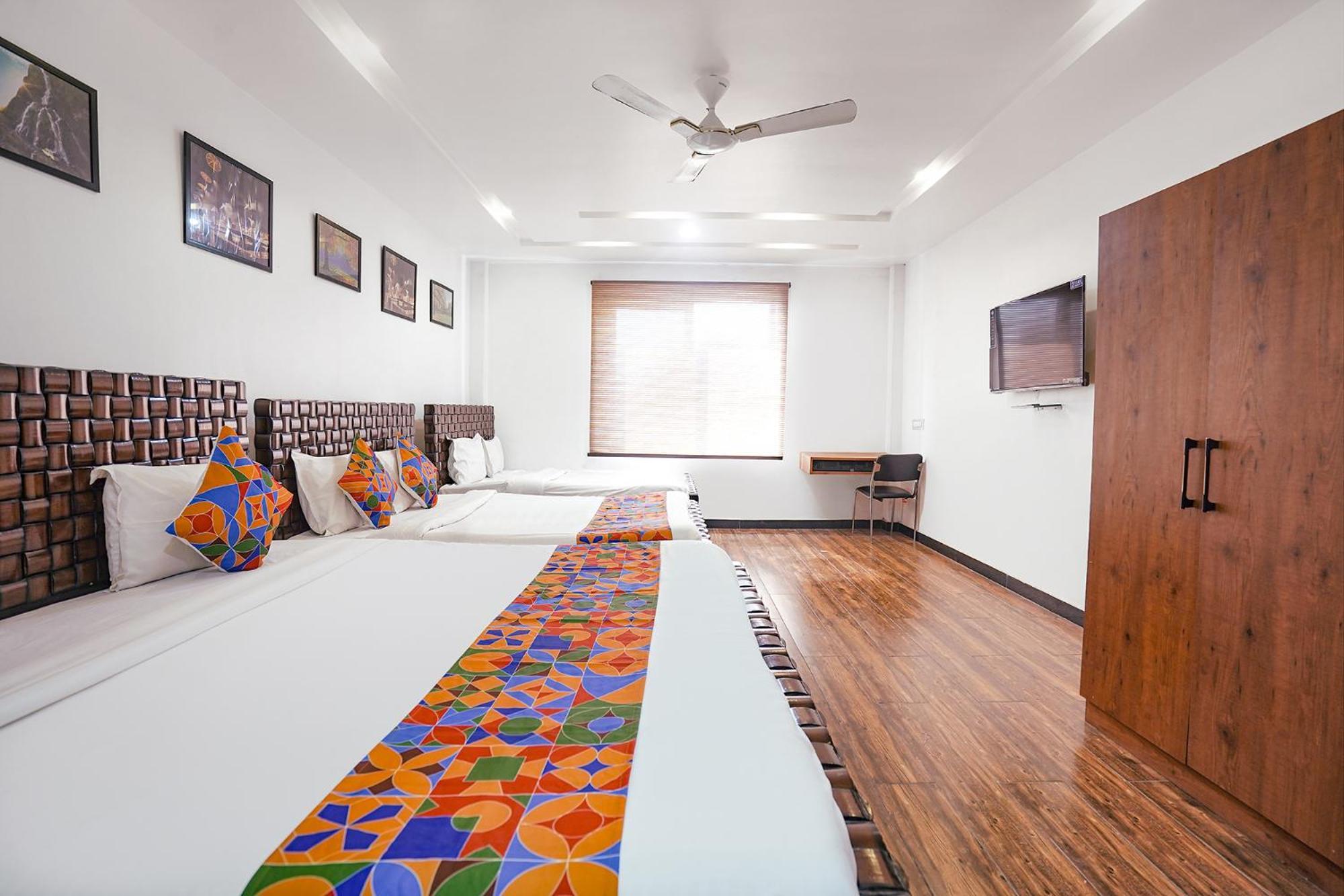 Fabhotel Villa De Benares Екстериор снимка